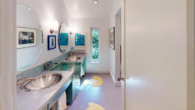 Building Photo - 76 Tamalpais-
