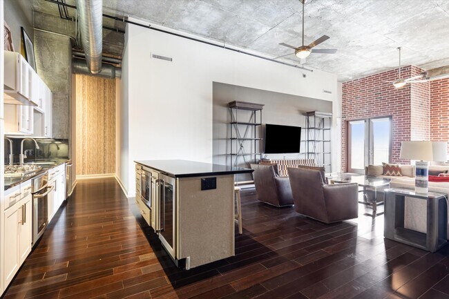Building Photo - 1111 Studewood St