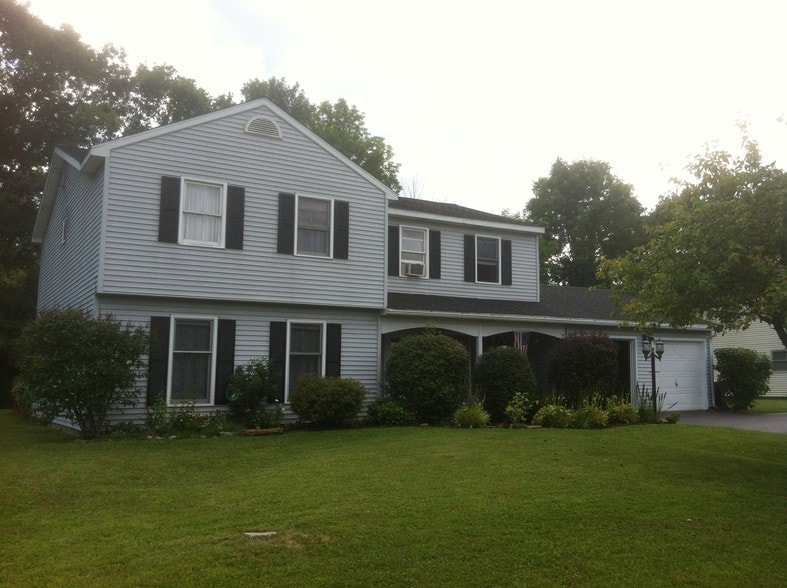 Duplex - 19 Hanover Dr