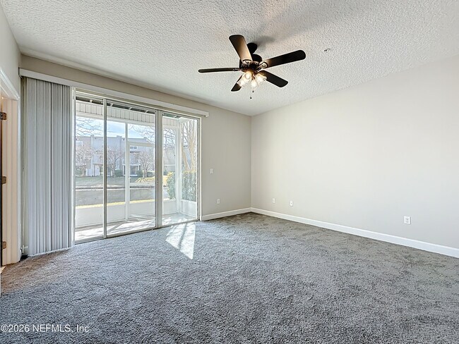 Building Photo - 4320 Ellipse Dr