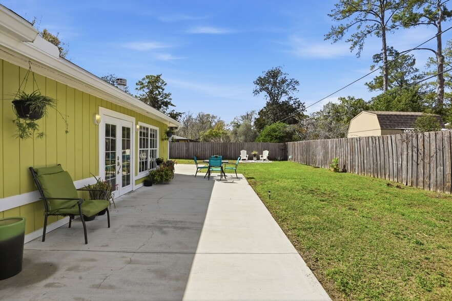 Building Photo - 3310 NW 28th Ave
