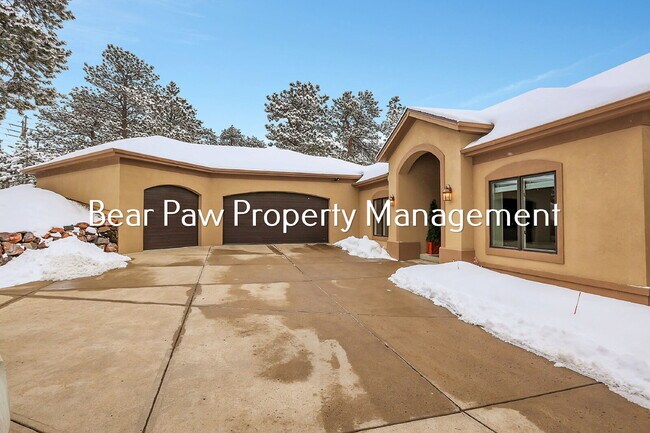 Building Photo - Stunning Home in the Ridge!!