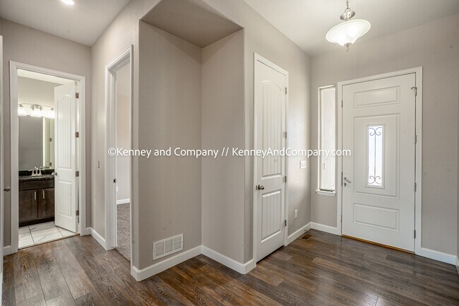 Building Photo - 7625 Alpine Daisy Dr