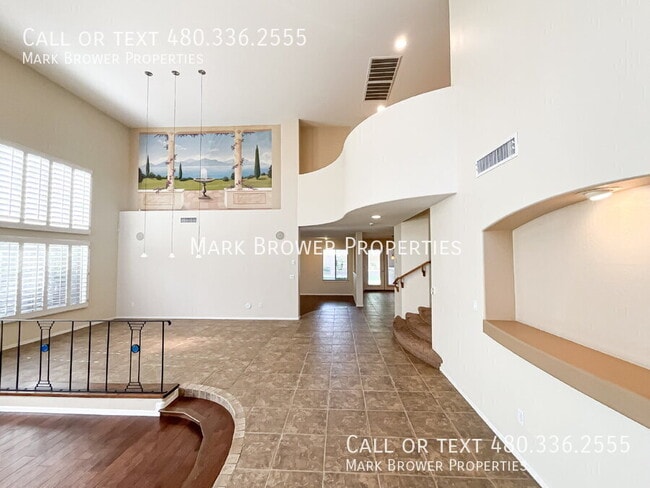 Building Photo - 1648 E Canyon Way