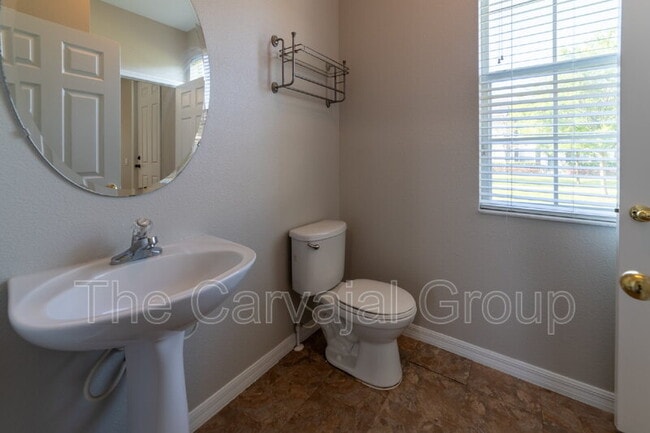 Building Photo - 13175 Center Square Dr