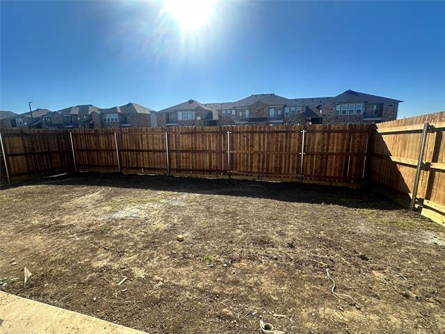 Building Photo - 523 Harris St