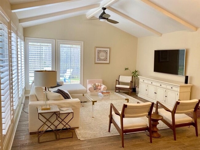 Building Photo - 4223 Lehigh Ave