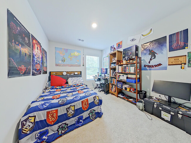 Building Photo - 882 Quaint Parish Cir