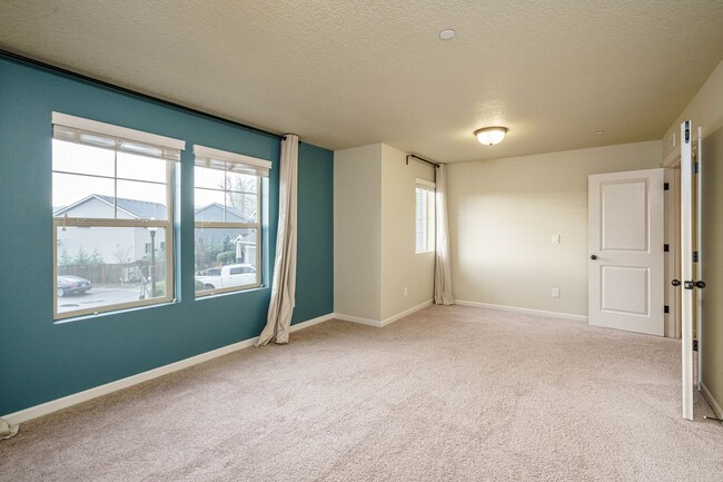 Building Photo - Desirable Camas Location - Hills at Round ...