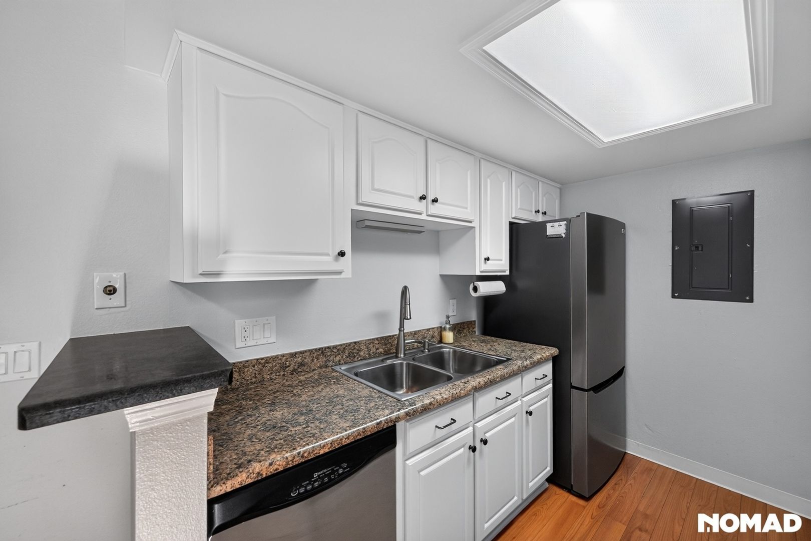 Building Photo - 8225 S Fairmount Dr