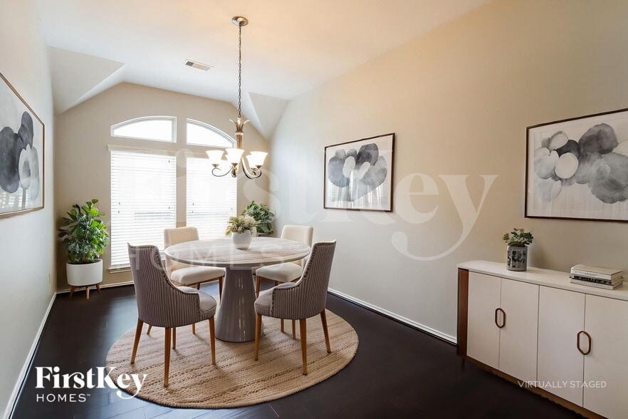 Building Photo - 26122 Serenity Oaks Dr