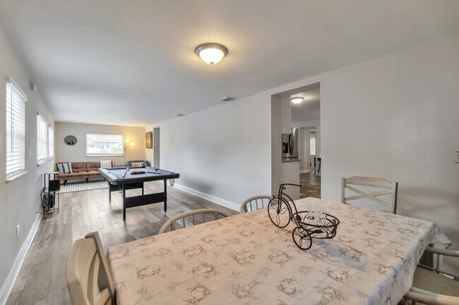 Building Photo - 3202 E Jean St