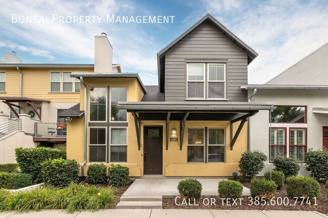 Building Photo - Immaculate Daybreak Townhome