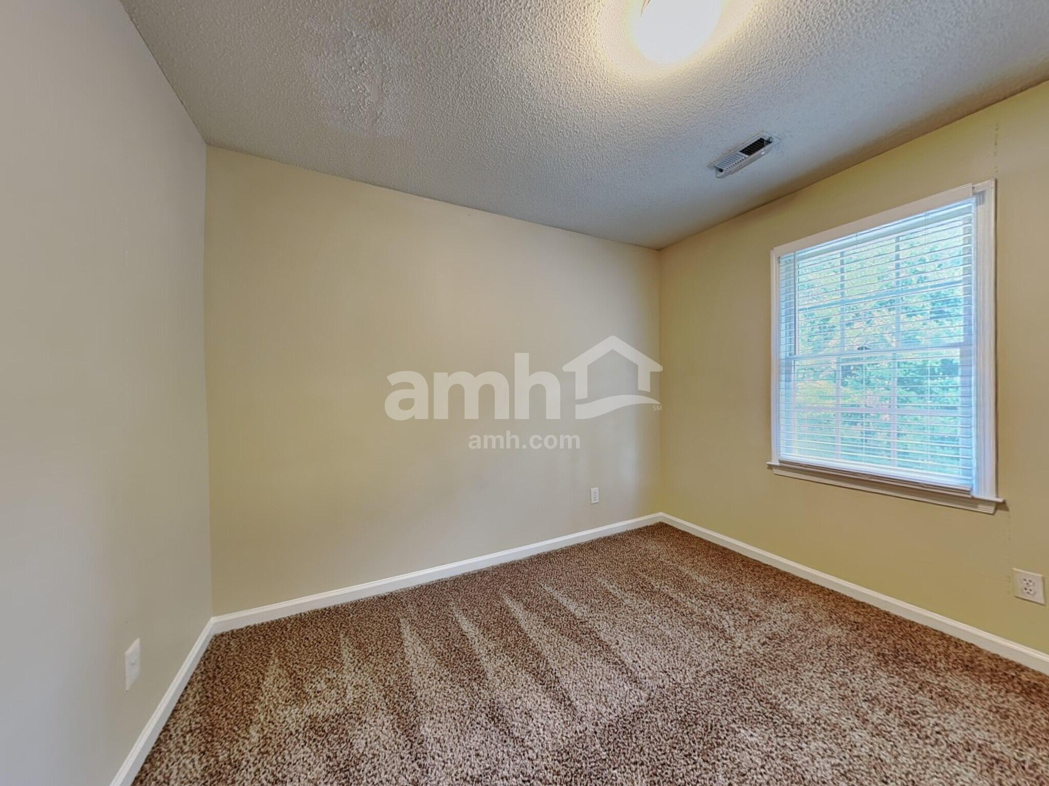 Building Photo - 6400 Ivystone Dr