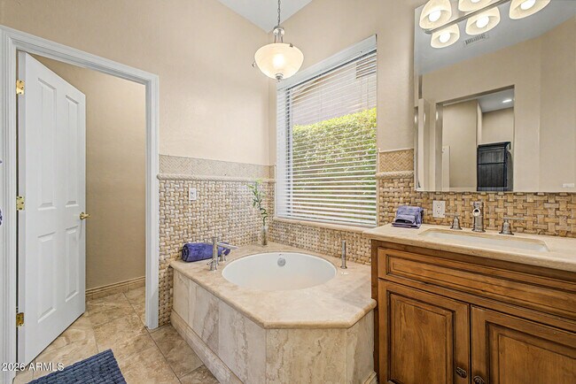 Building Photo - 10588 E Autumn Sage Dr