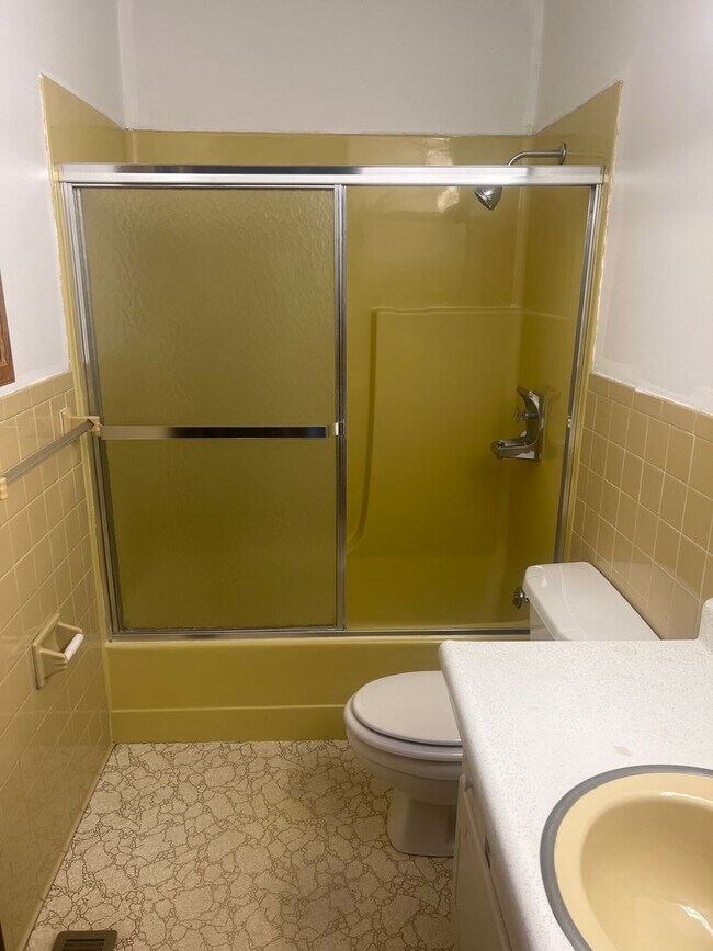 Building Photo - 145-149 Summers Street