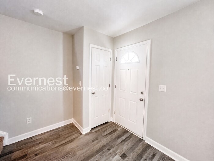 Building Photo - 5121 Magnasco Ln