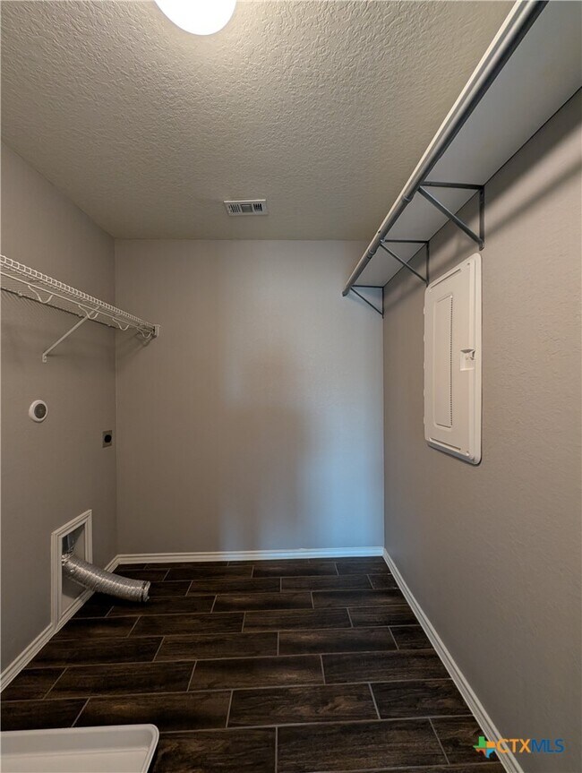 Building Photo - 357 Autumn Blaze