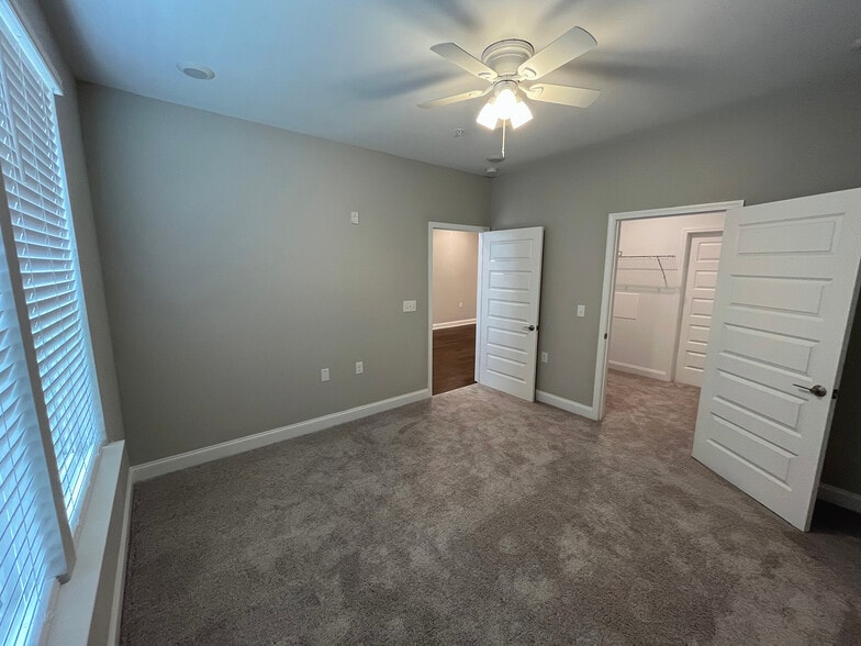 Bedroom 2 - 4000 Shadow Green Dr