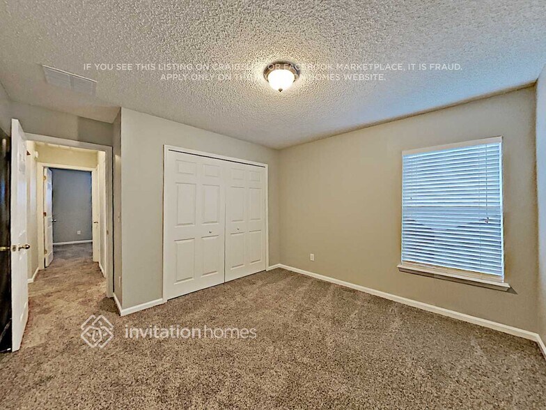 Building Photo - 355 W Blackjack Branch Way