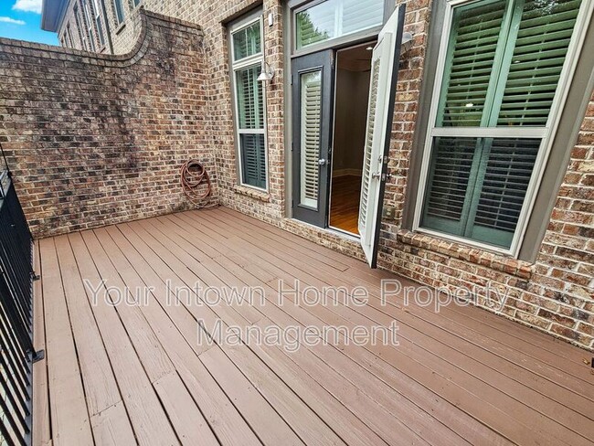 Building Photo - 2380 Crescent Park Ct