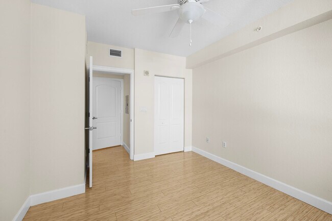 Building Photo - 1830 Radius Dr