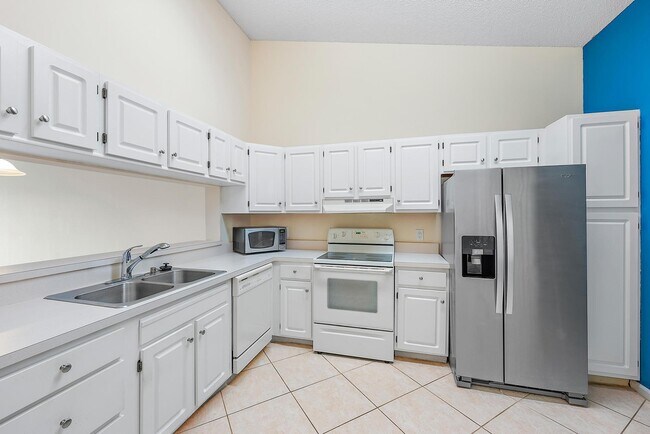 Building Photo - 216 Cypress Point Dr