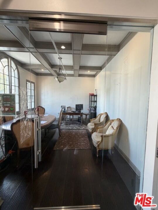 Building Photo - 738 S New Hampshire Ave