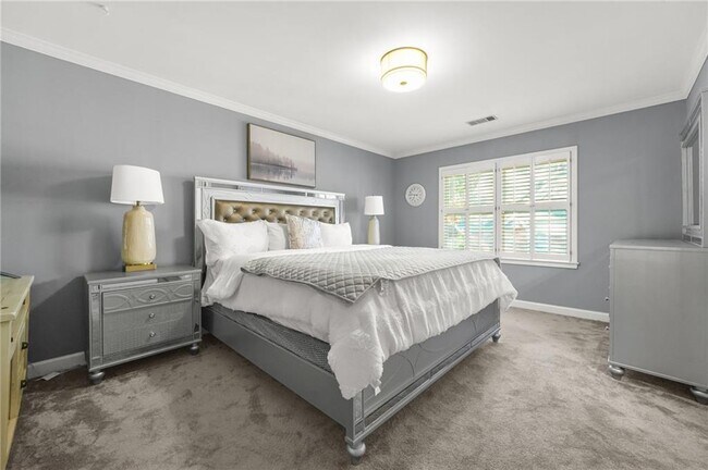 Building Photo - 9800 Foxworth Dr