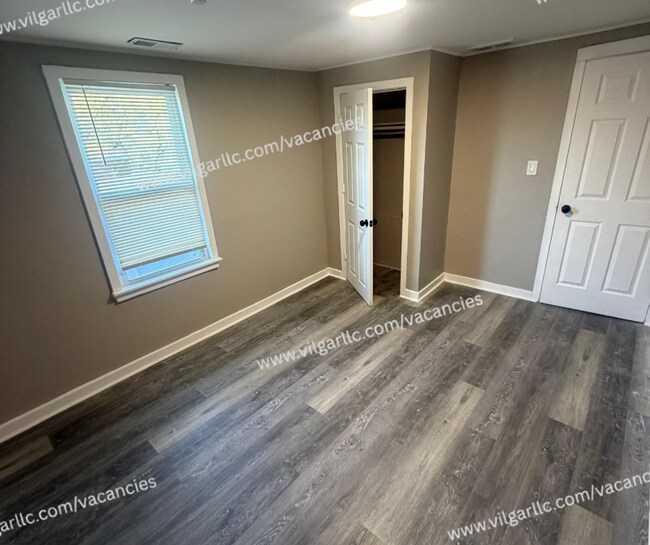 Building Photo - 1712 Carolina St