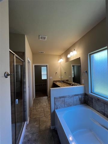Building Photo - 803 Valor Ct