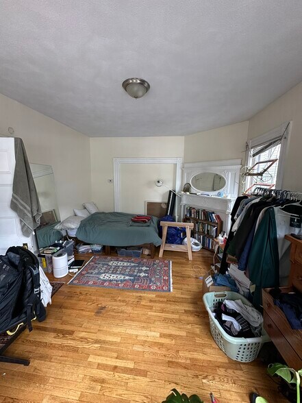 Primary Photo - 33 Stone Ave