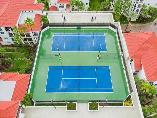 Building Photo - 3145 NE 184th St