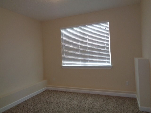 Building Photo - 908 Cabernet Trl