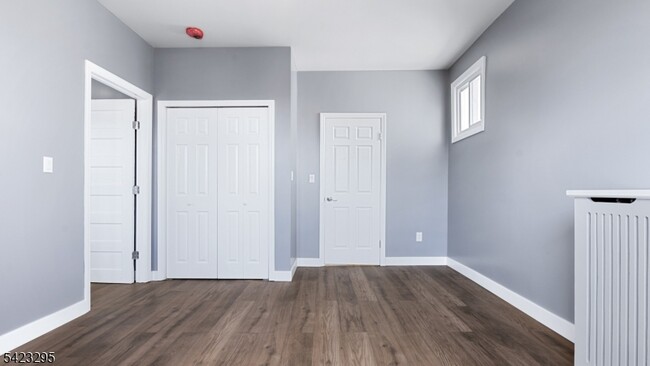 Building Photo - 19 Newfield St