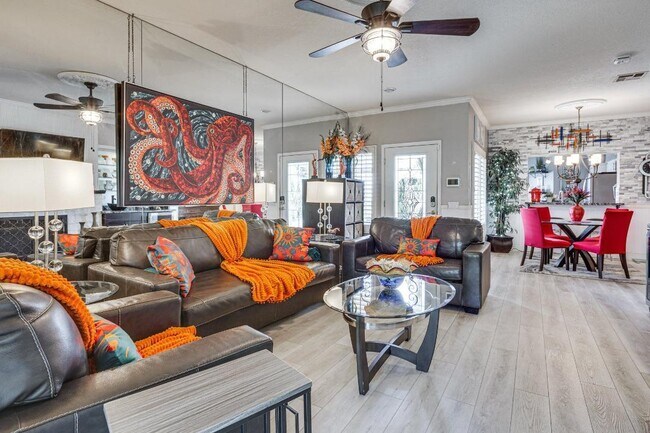 Building Photo - 474 Evergreen Ash