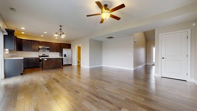 Building Photo - 1318 Myrtle Beach Ave