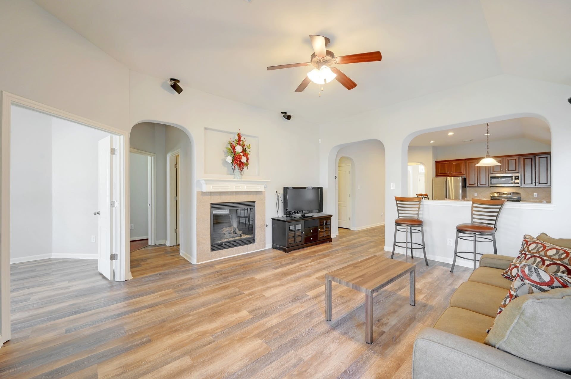 Building Photo - 2605 Salorn Way