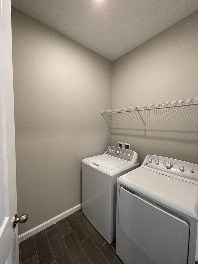 Building Photo - Move-In Special! Get 50% off your 2nd mont...