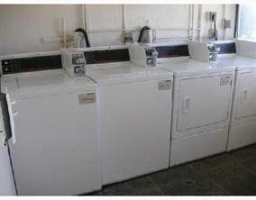 Building Photo - 2771 Riverside Dr