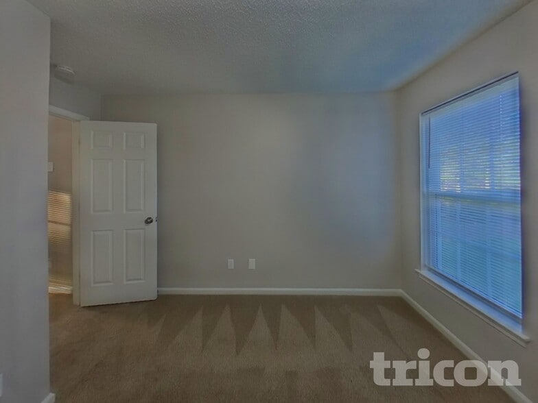 Building Photo - 2921 Barbee Ct