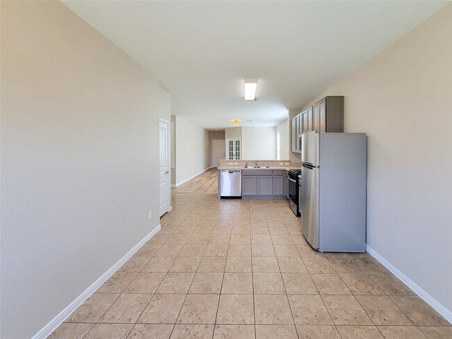 Building Photo - 6535 Dayridge Ln