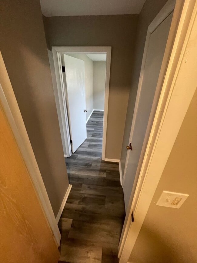 Interior Photo - 343 W Newhall Ave. (8 Unit)