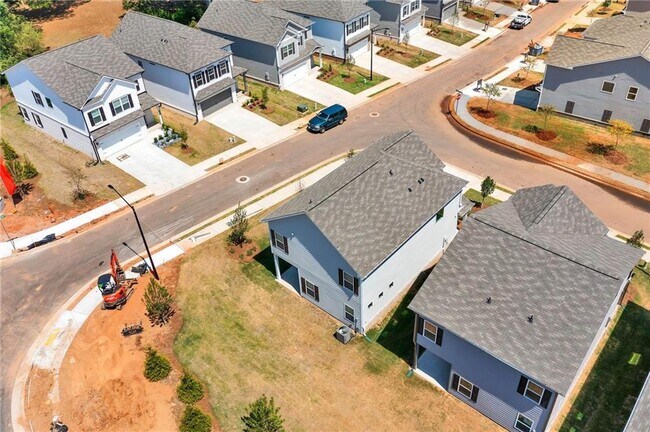 Building Photo - 3631 Village Vw