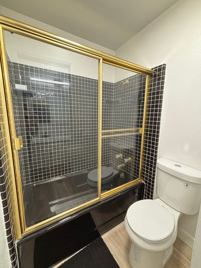 Building Photo - Single Story Palmdale Home