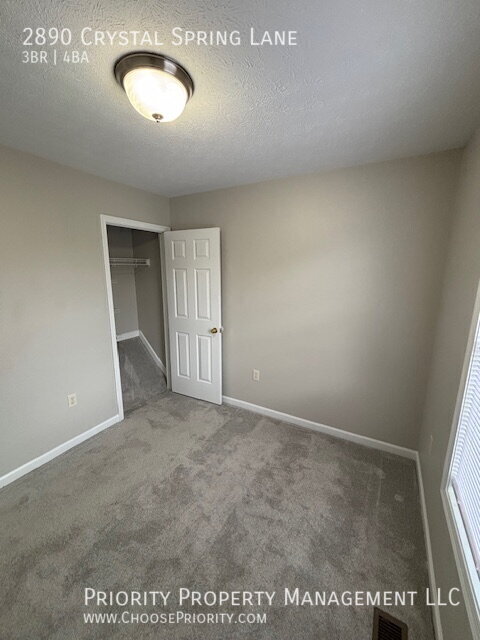 Building Photo - 2890 Crystal Spring Ln