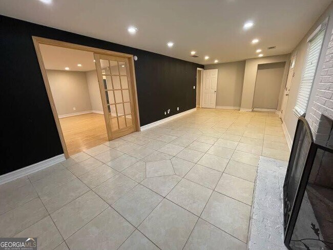 Building Photo - 6134 Millstone Run