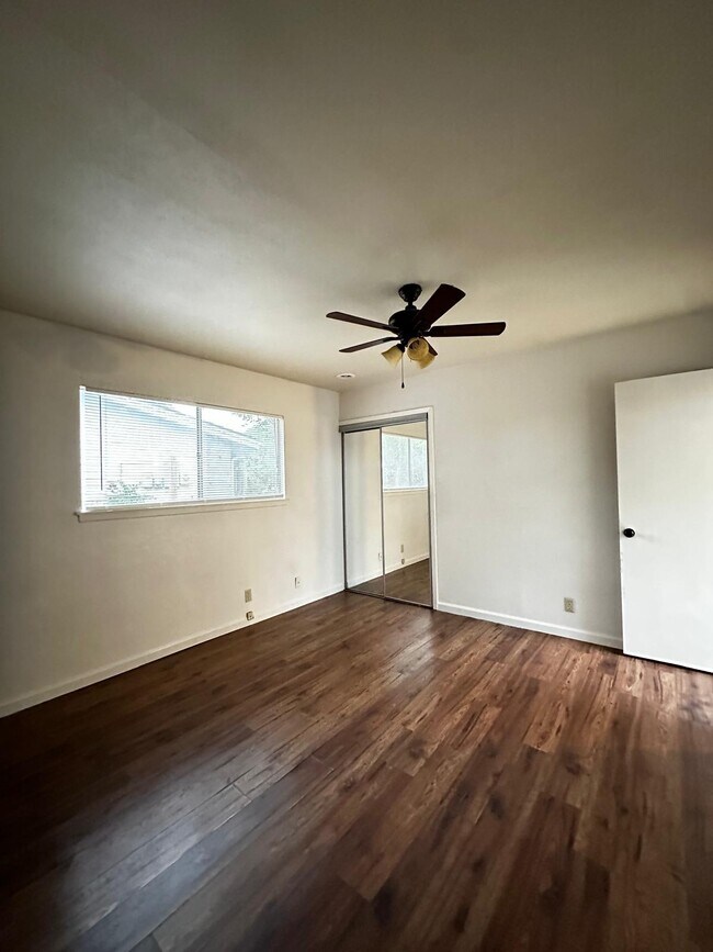 Building Photo - 5227 Galahad Dr