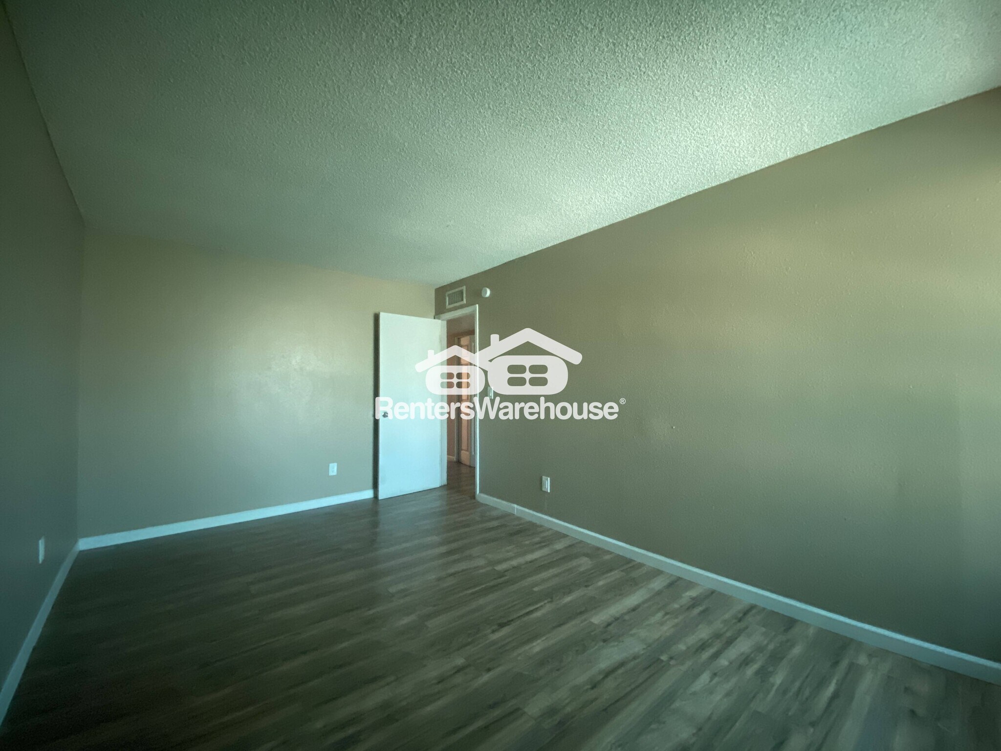 Building Photo - 2686 N 43rd Ave