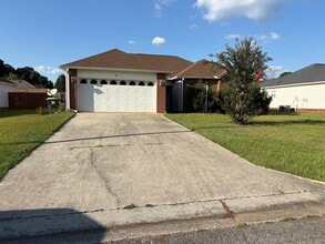 Building Photo - 104 Englewood Ct